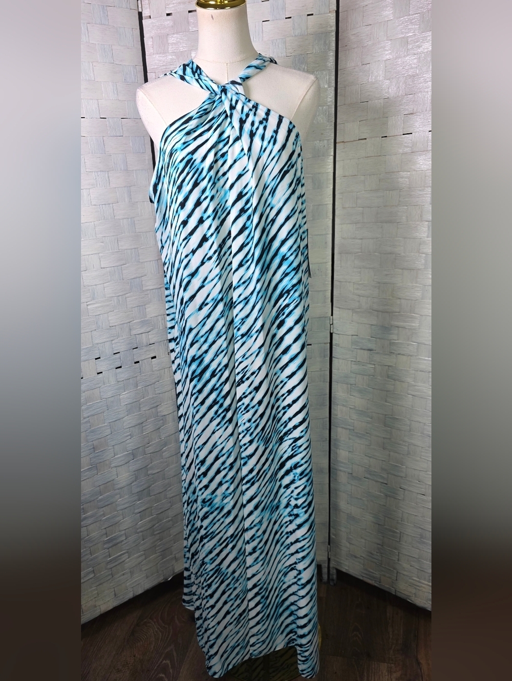 WORTHINGTON Cross-Neck Maxi Dress.
